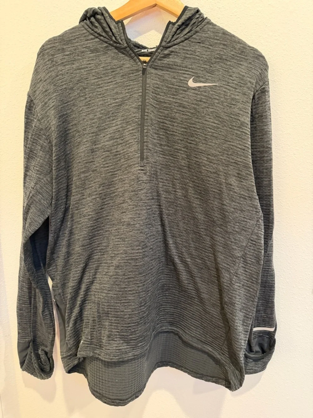 Nike Men's Gray Quarter-Zip Hoodie Sweatshirt